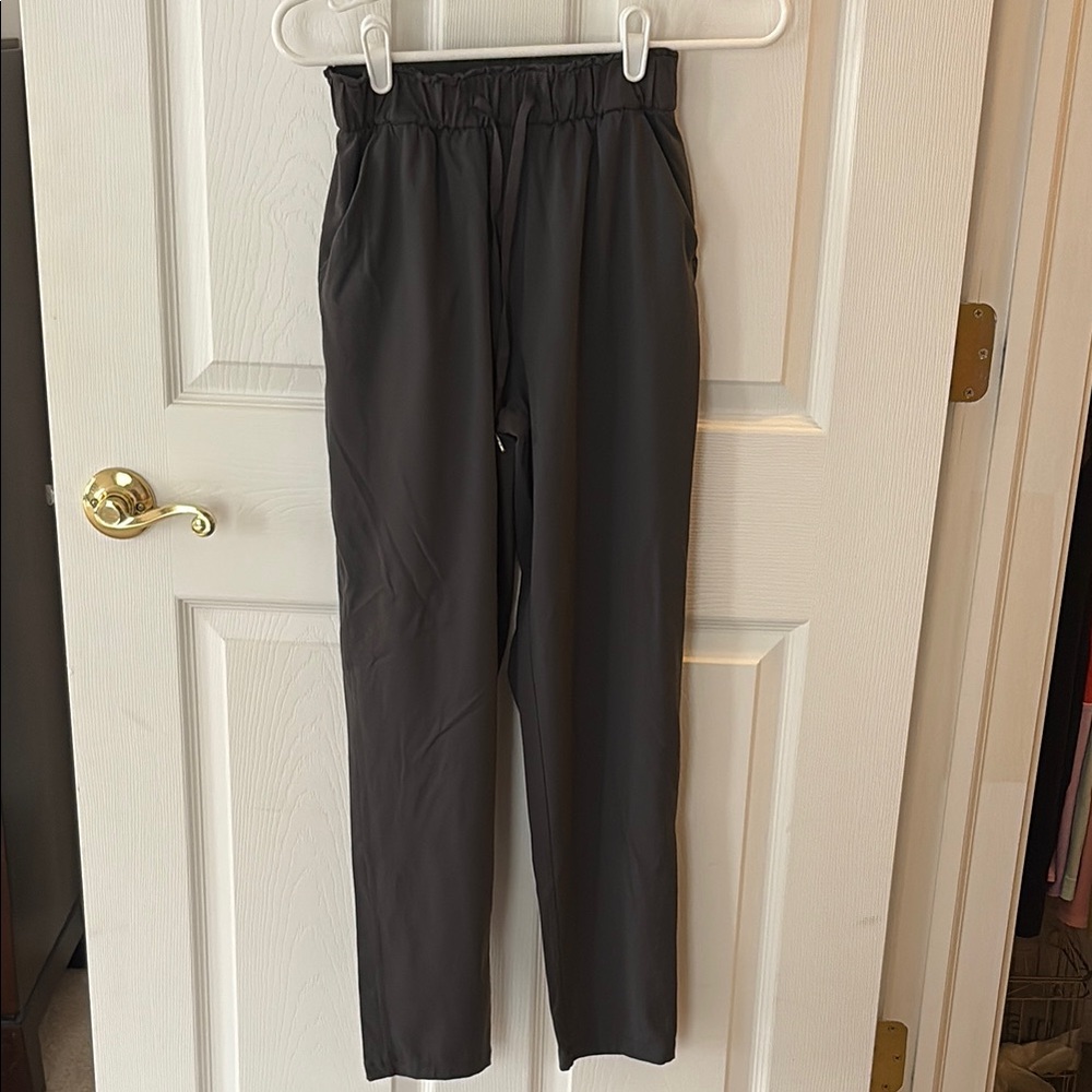 Lululemon Athletica Black Pants with Elastic Waistband